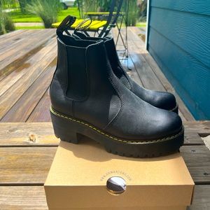 Doc Marten’s Chelsea Boot